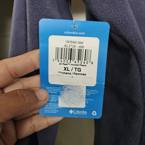 Hooded fleece - Picture 3 of 6